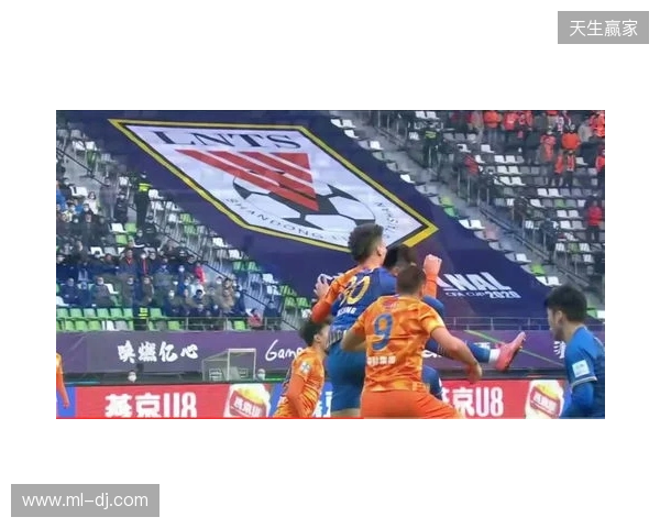 博主:国安下午集结韩佳奇现身,个别球员已从基地搬走私人物品